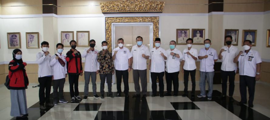 Pelaksana Harian Bupati OKU Menerima Audiensi Kesatuan Aksi Mahasiswa Muslim Indonesia (KAMMI) OKU Raya